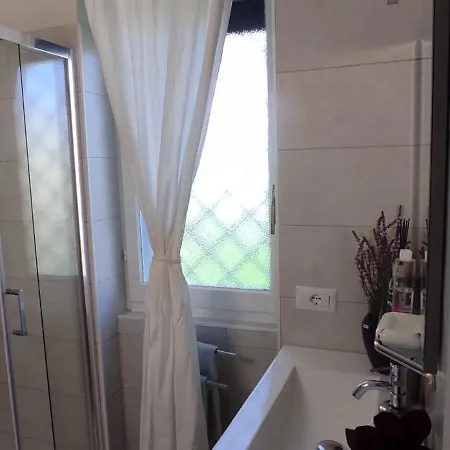 Villa Lido Dei Pini 4 Persone Giardino 350Mq Wifi 3 Chilometri Dal Mare * Lido dei Pini